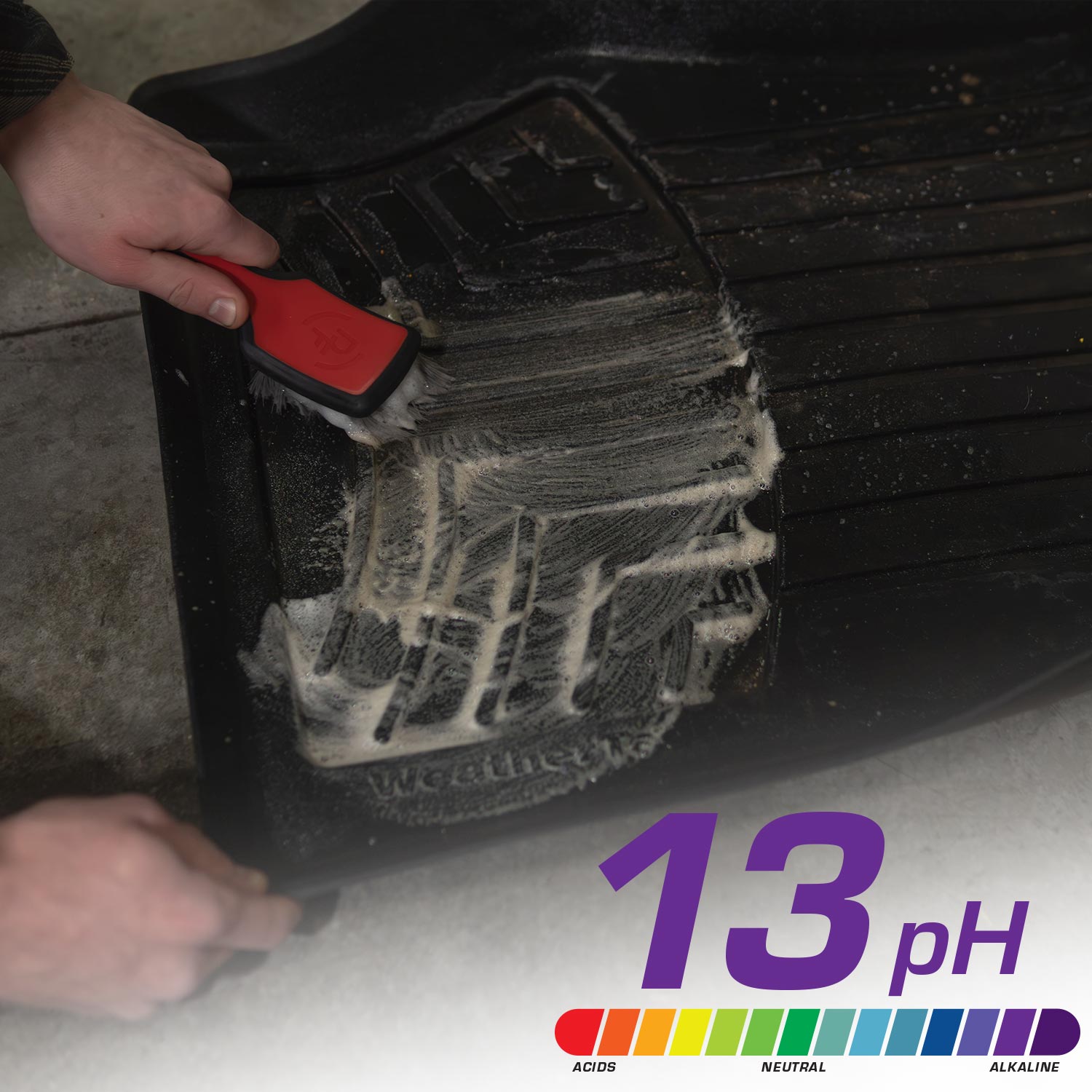 Person cleaning a car mat with a brush, showing dirt removal, and a 13 pH indicator on a white background.