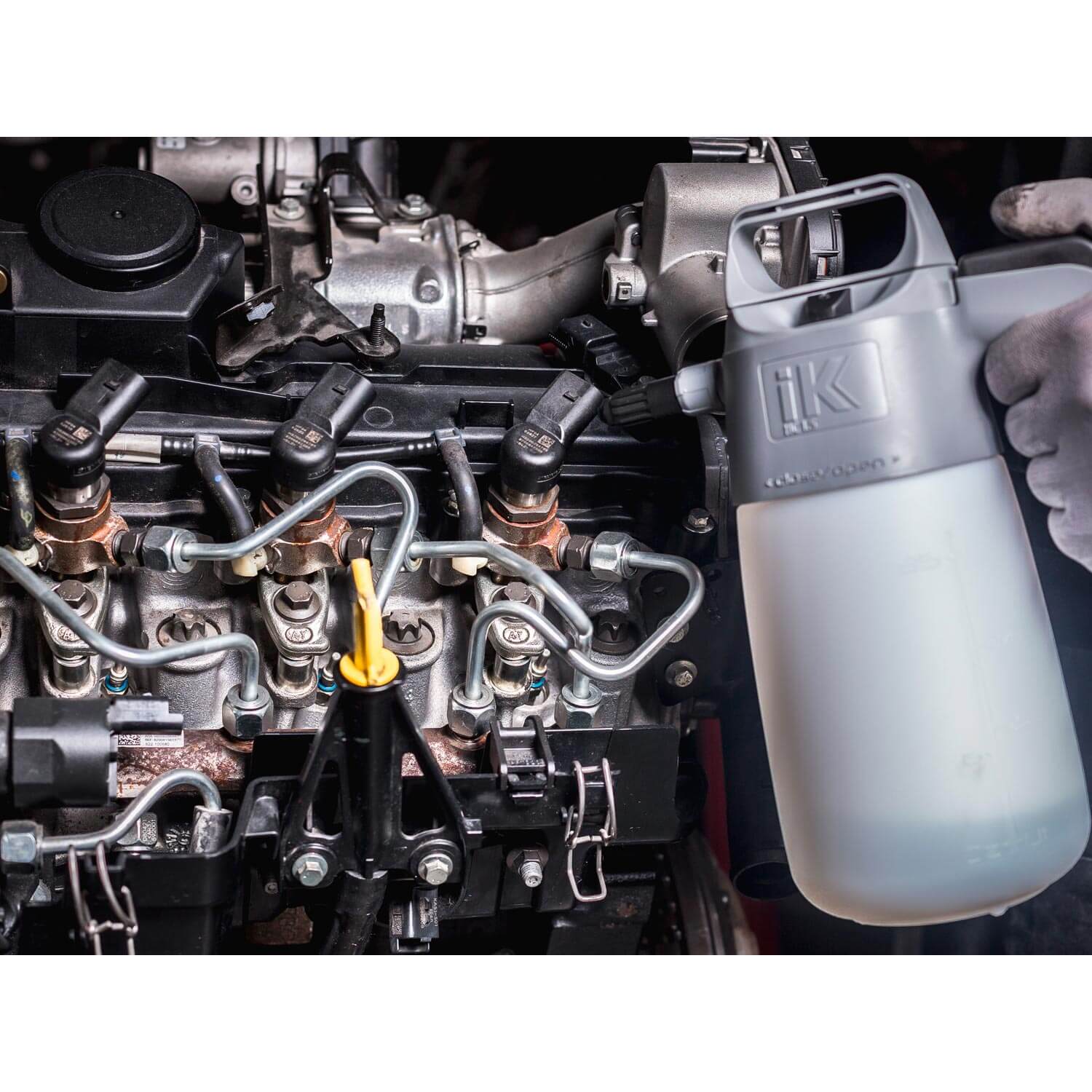 sprayer for solvents