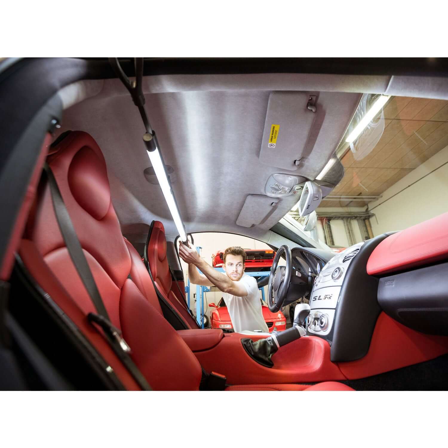 interior car detailing light