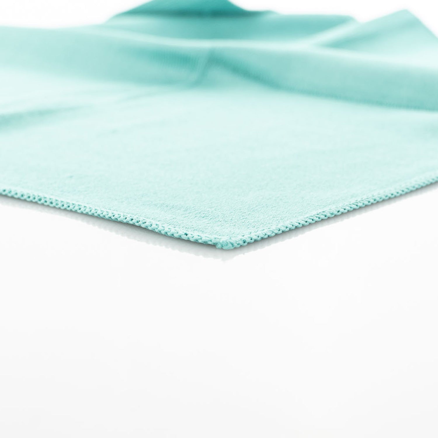 mf2g-dark-green-glass-cleaning-microfiber-towel-close-up