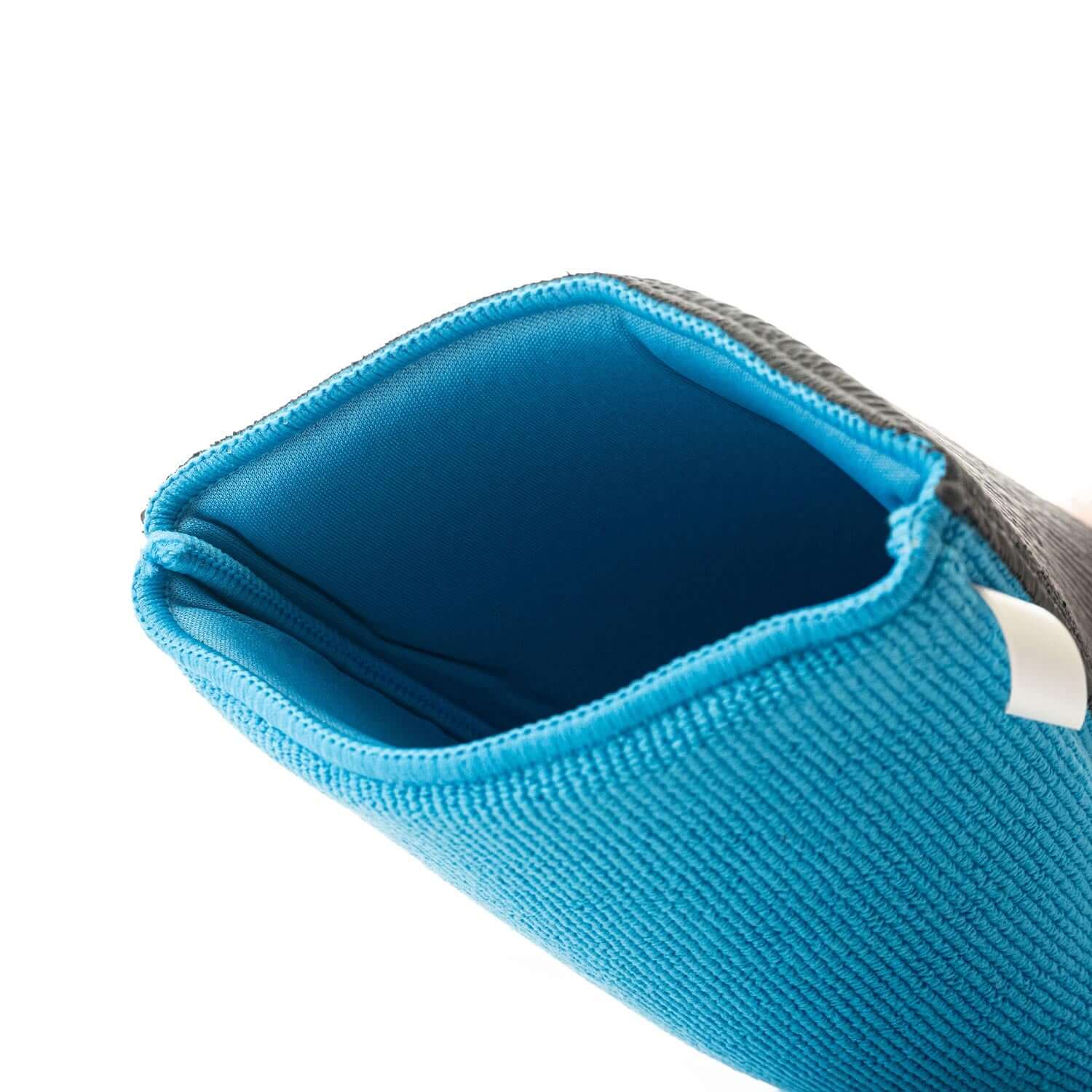 blue clay mitt