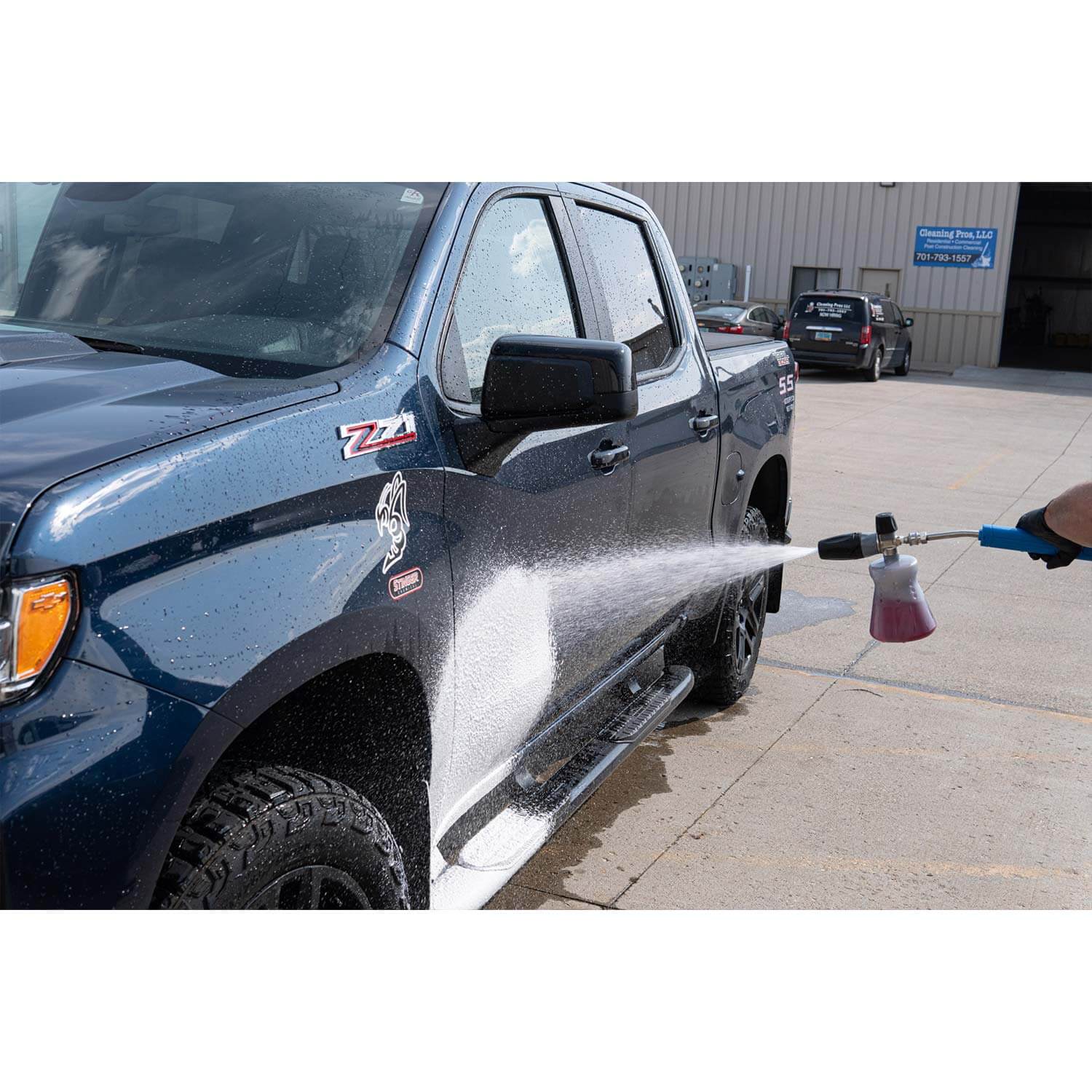 foam cannon on car