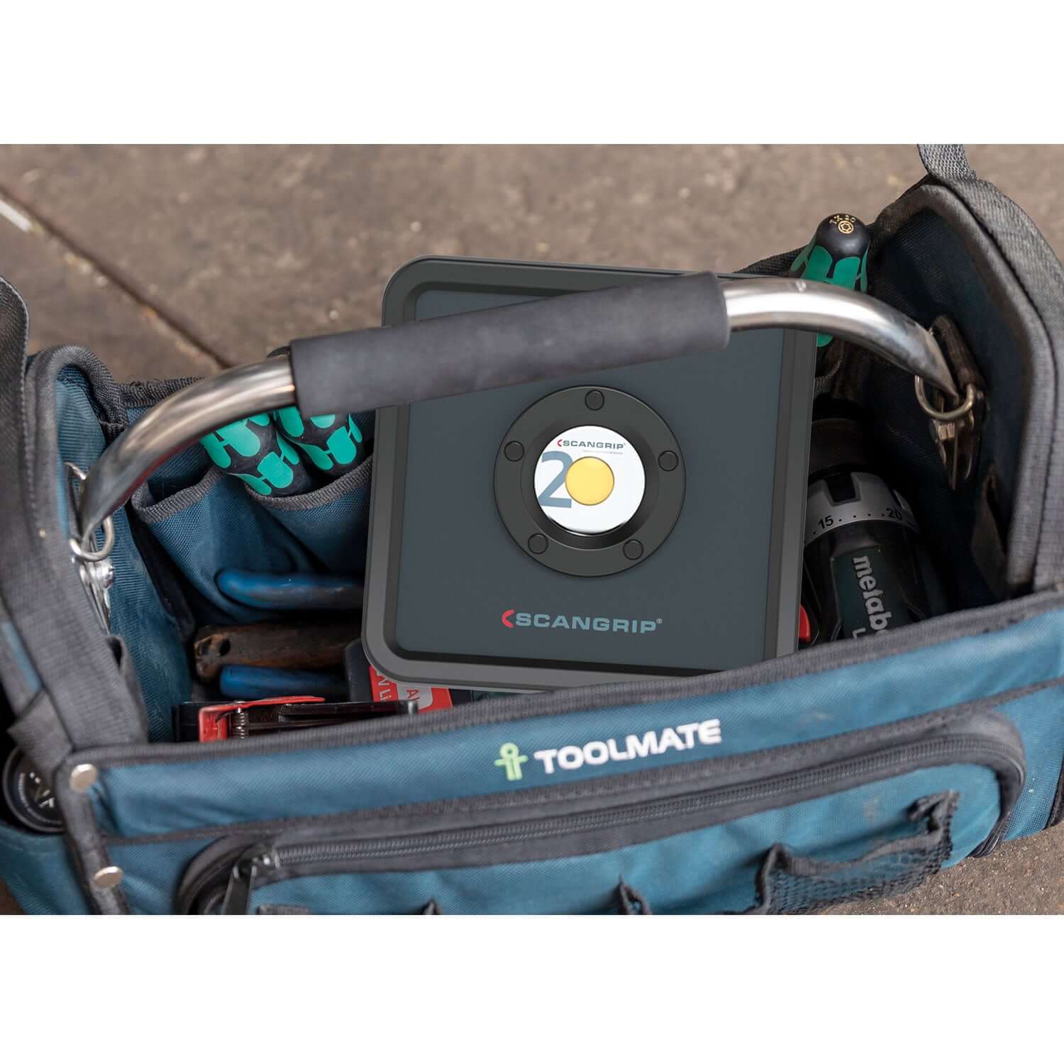 handheld flood light