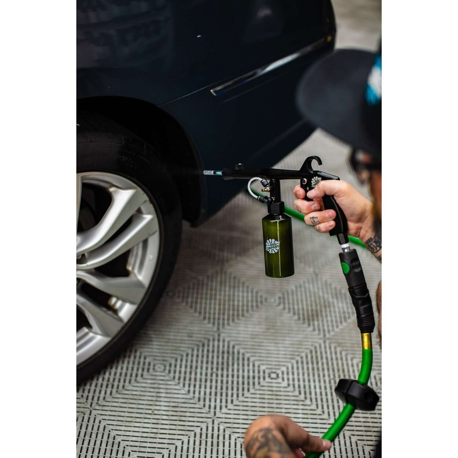 tire dressing sprayer