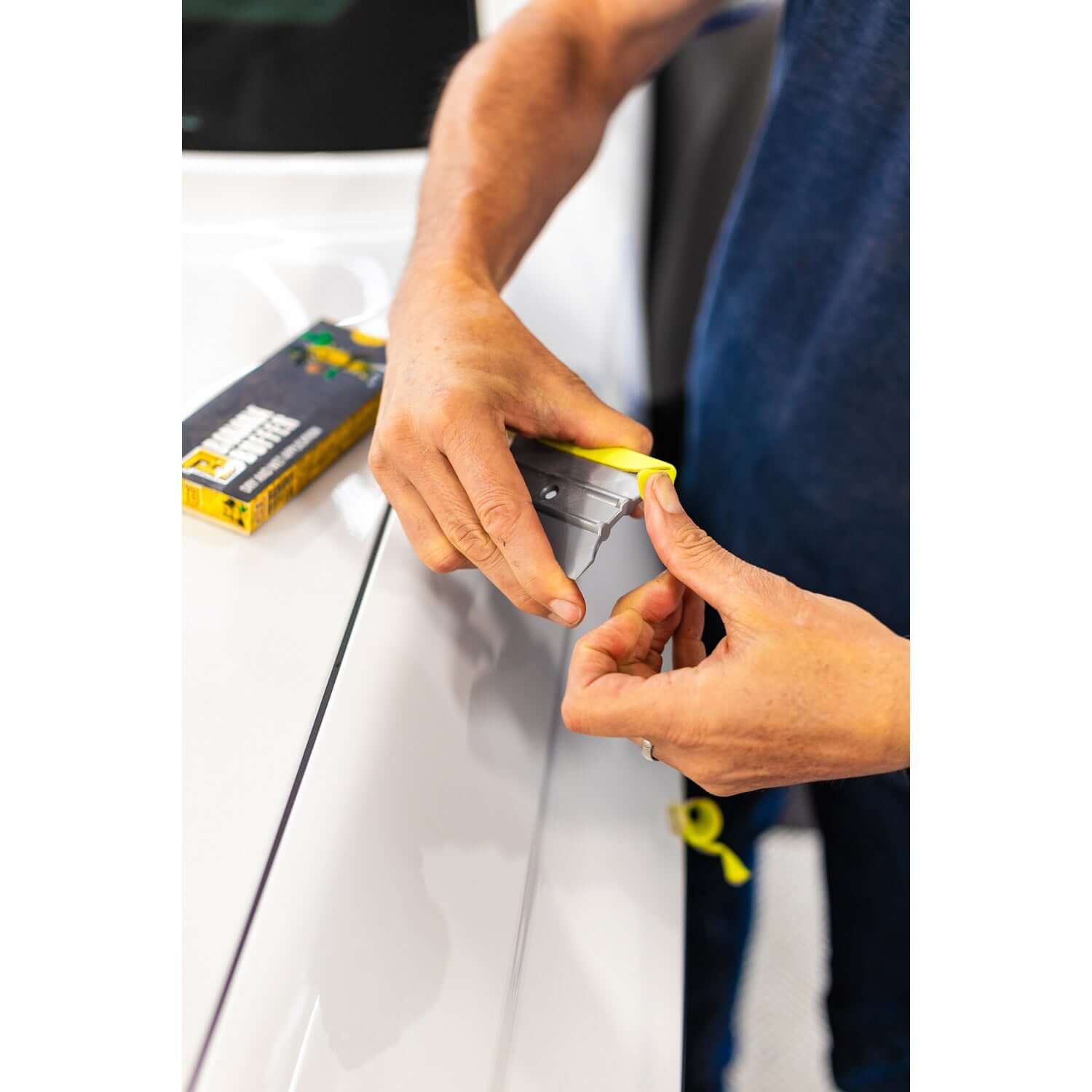 squeegee buffer folding application