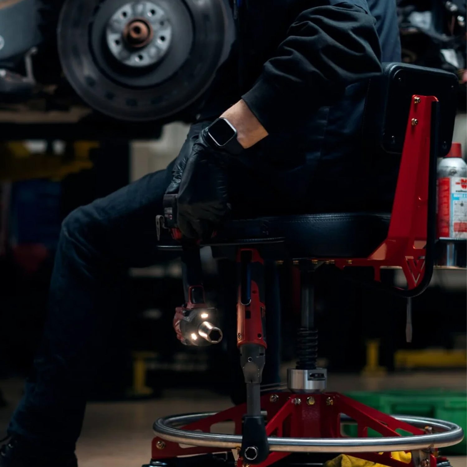 vyper black sidekick attachment in use in a nice garage setting