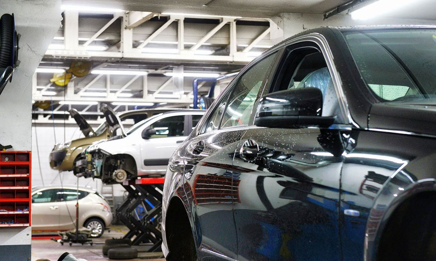 Car Dealership Service Bay