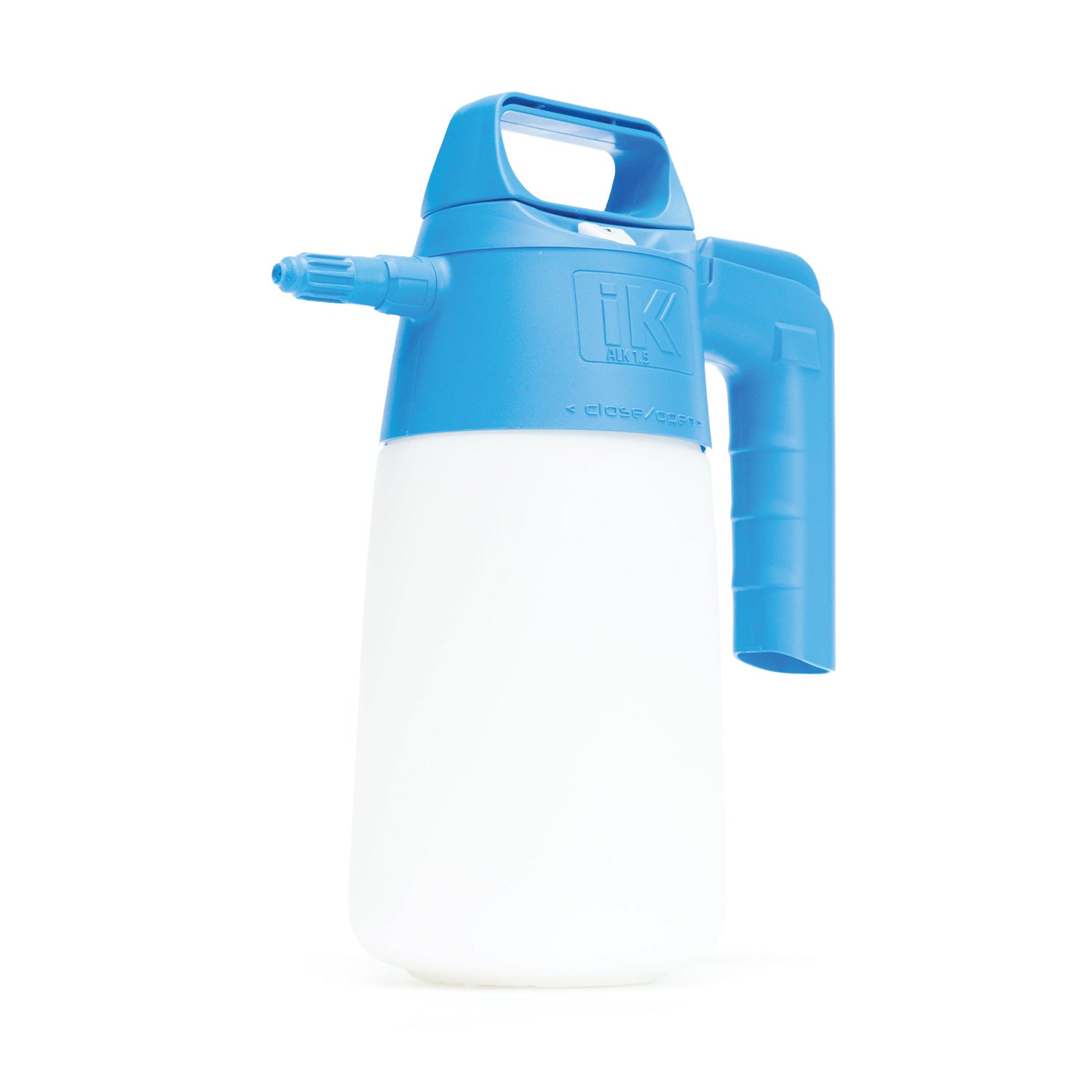 IK alkaline 1.5 blue top sprayer on a white background