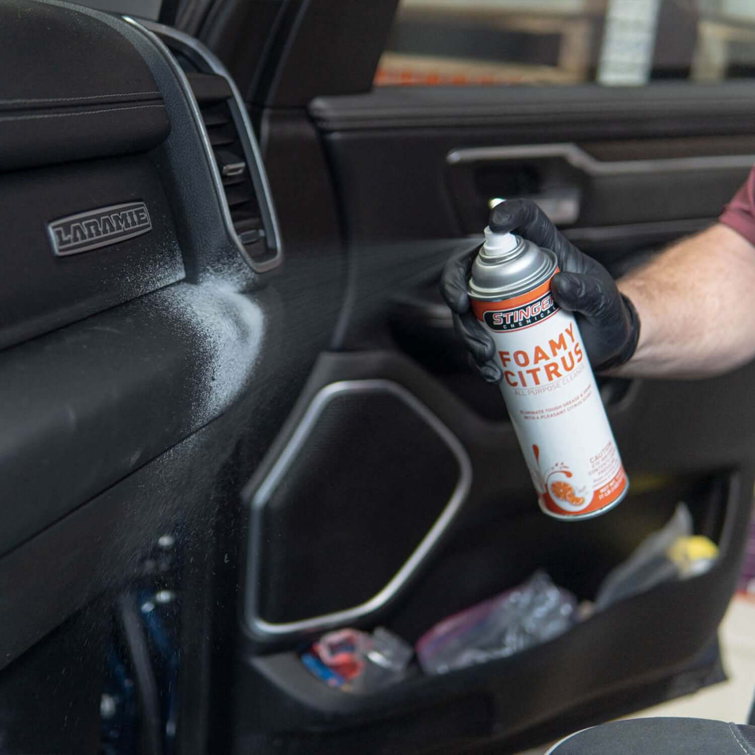 stinger-chemicals-foamy-citrus-all-purpose-aerosol-in-use-on-dash